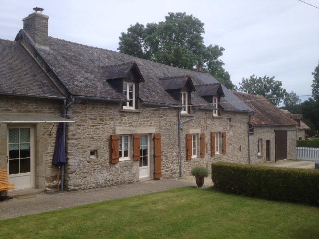 Bed and Breakfast La Grange O Belles Champfrémont Esterno foto